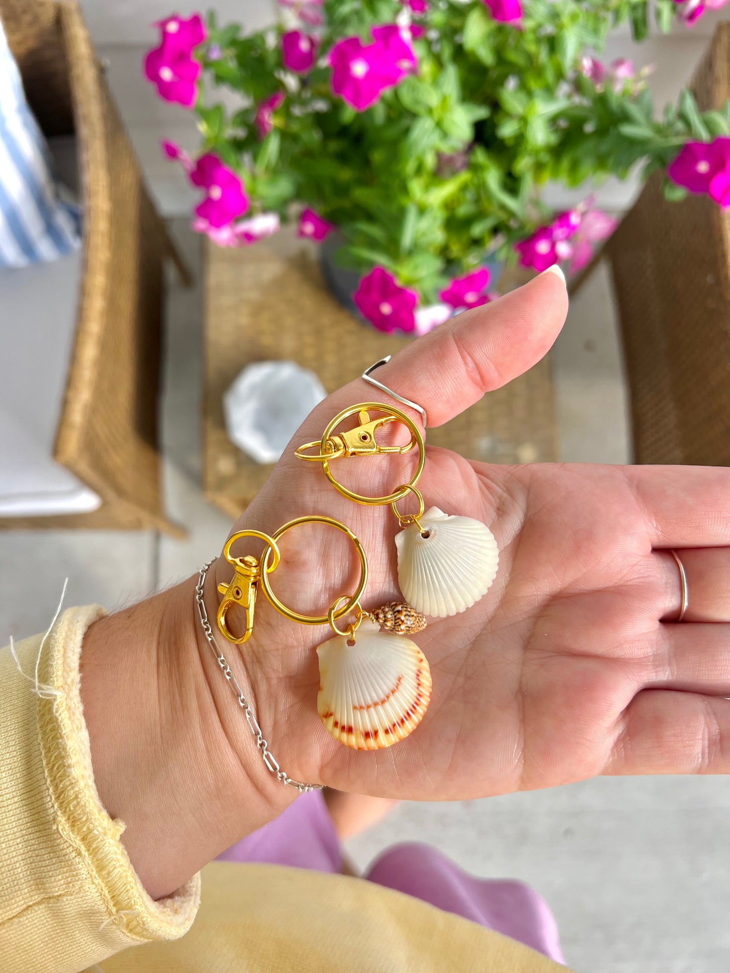 Seashell Keyring w/ Gold Ring