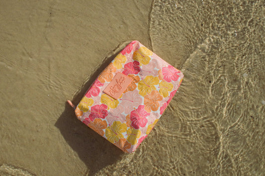 Hibiscus Daydream Bikini Bag